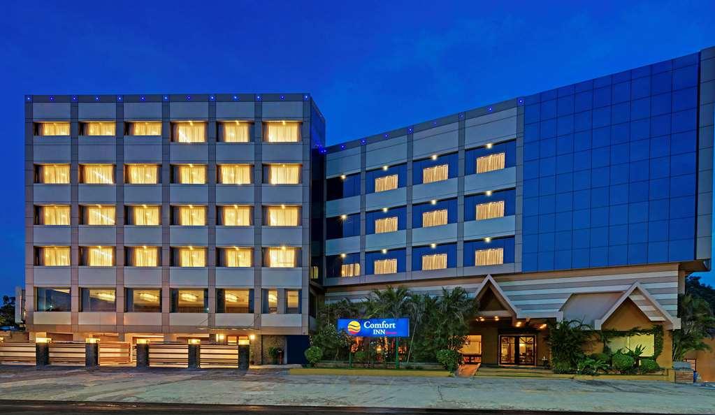 Comfort Inn Sunset Ahmedabad Exterior photo